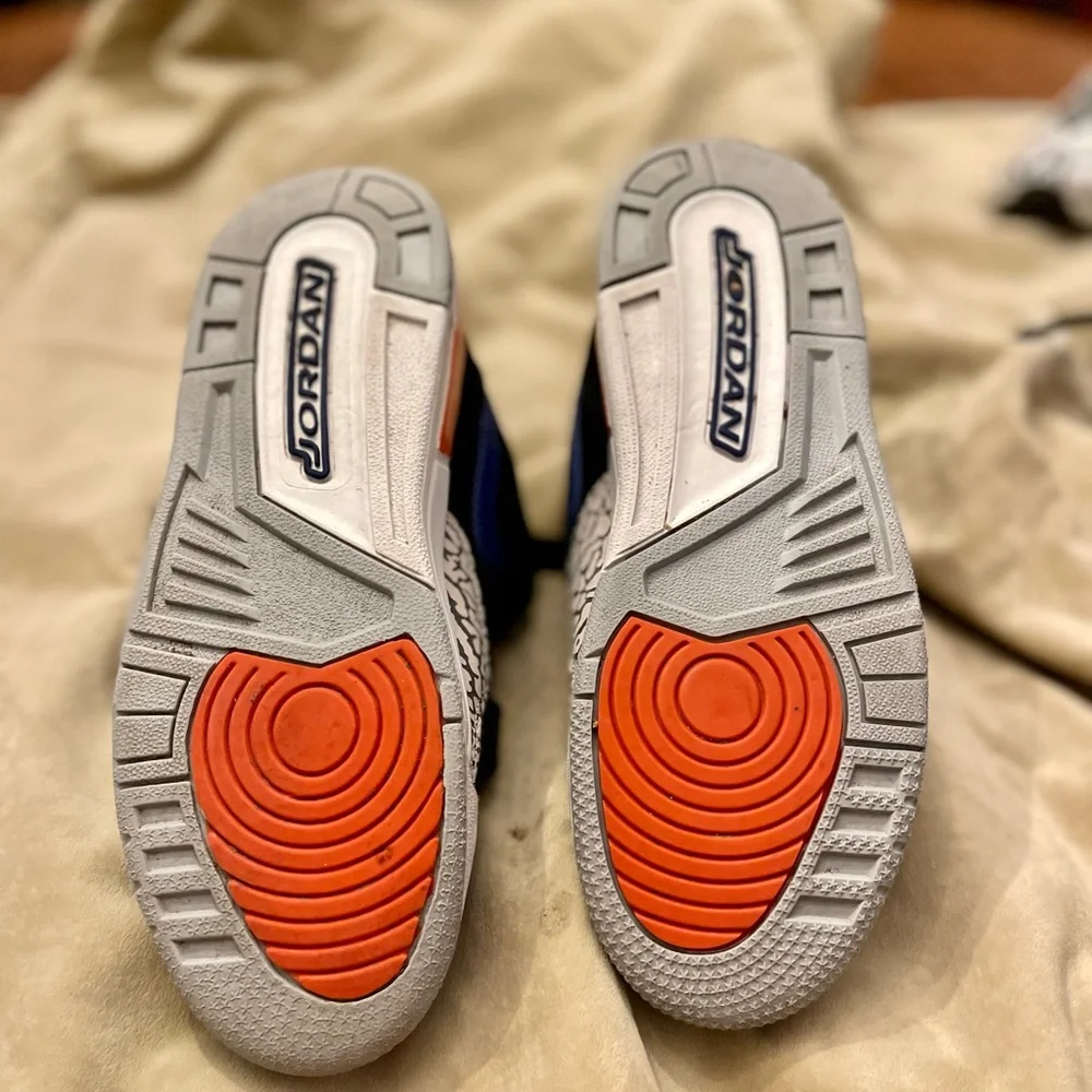 Nike Jordan 1 - Black with Blue & Red accent - - Picture 2 of 6